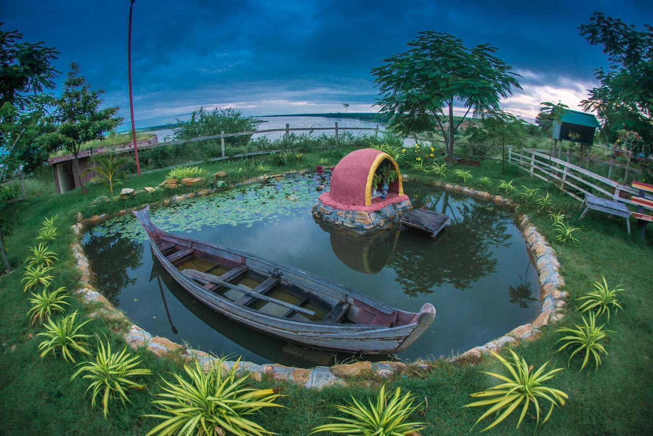 Royal Emerald River View Resort Bagan Dış mekan fotoğraf