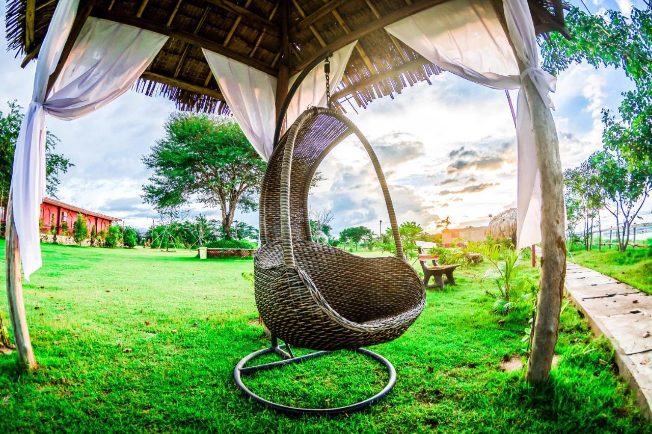 Royal Emerald River View Resort Bagan Dış mekan fotoğraf