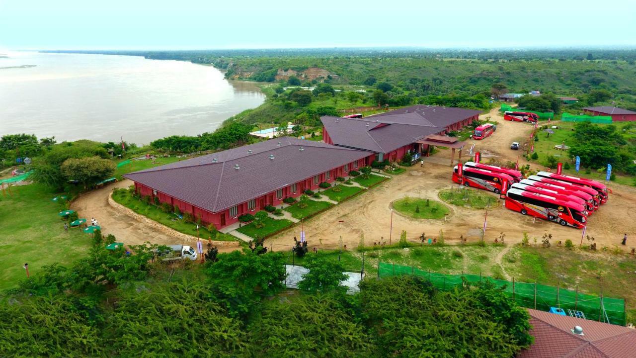 Royal Emerald River View Resort Bagan Dış mekan fotoğraf